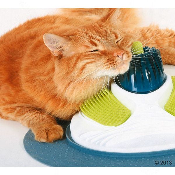 118639_catit_design_senses_massagecenter_katze_01_2013_0.jpg