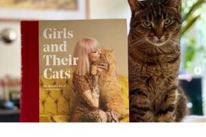 Ta fotografka zmienia znaczenie słowa kociara!