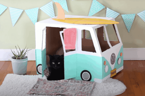 co możesz zrobić z kartonowym pudełkiem