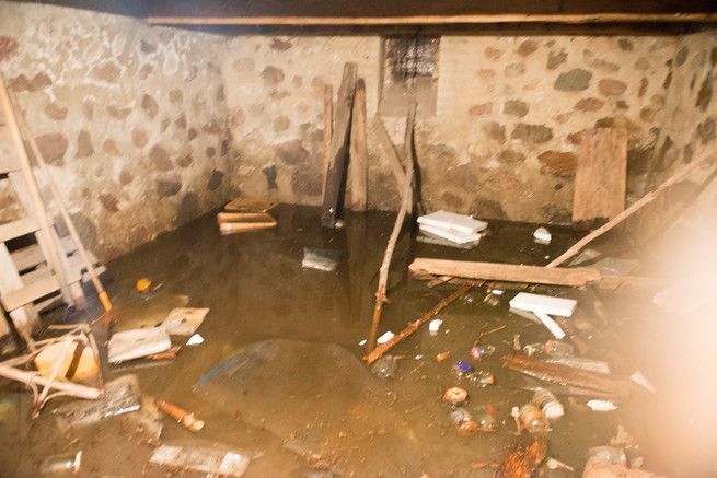 zniszczona piwnica fundacji